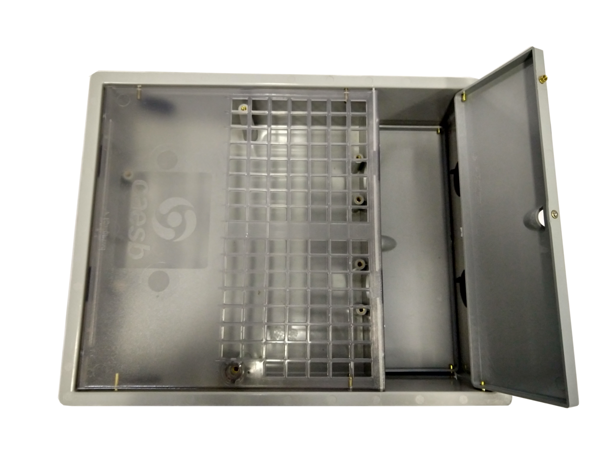 CAIXA P/1 E 2 HIDROMETRO CAESB UNIV